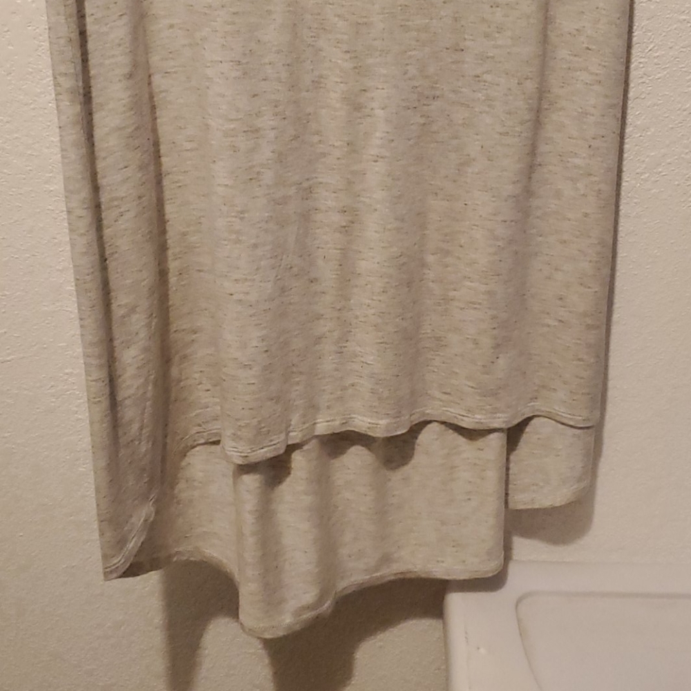 Ladies Top - Picture 2 of 5